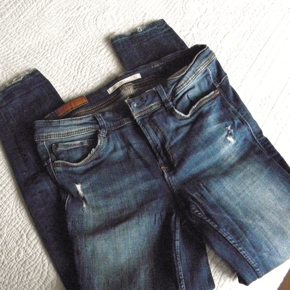 ZAra women skinny hole jeans